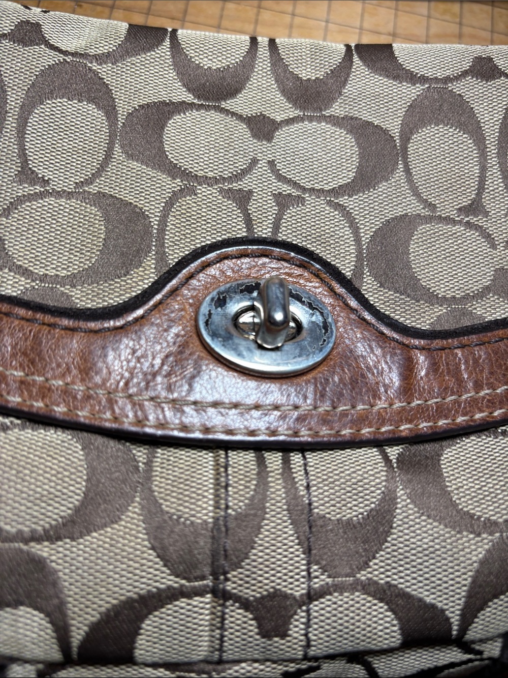 Coach Khaki Signature Canvas Shoulder Bag with Brown Leather 10983 - Picture 8 of 17